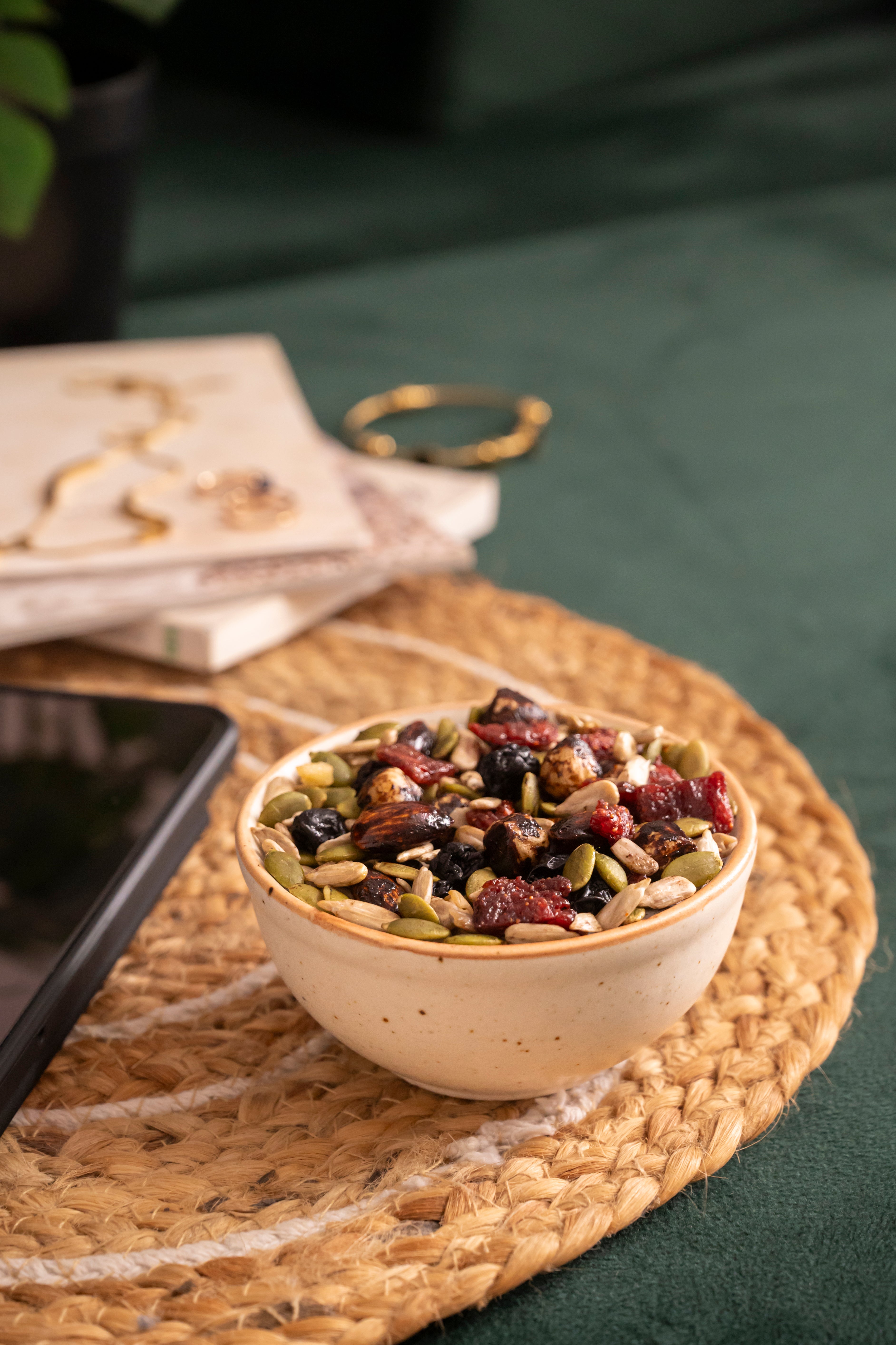 maple cocoa glazed nut mix (120g pack)