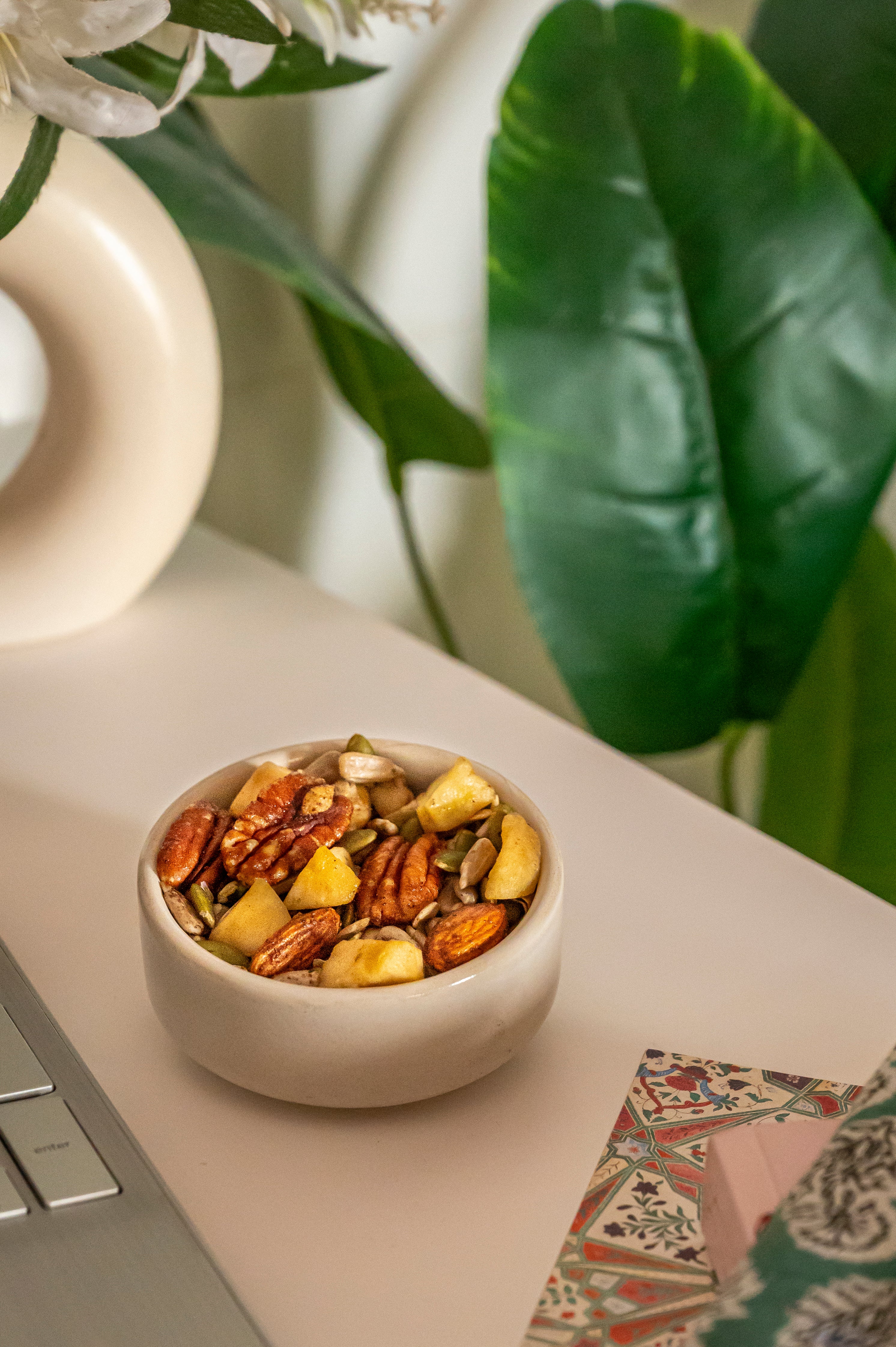 maple cinnamon glazed nut mix (120g pack)