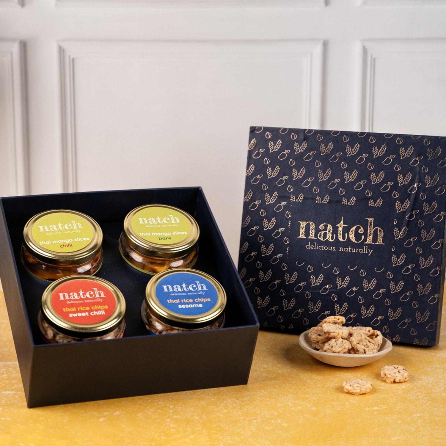 thai signature glass jar box